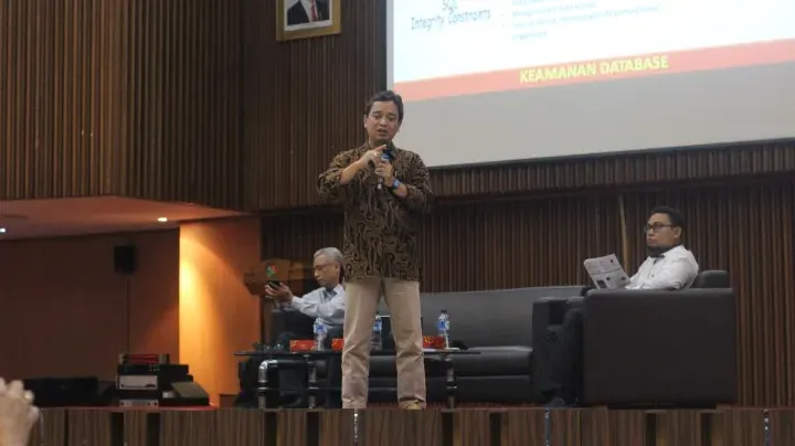 Kuliah Umum Mahasiswa: Data Elektronik dan Privasi Data