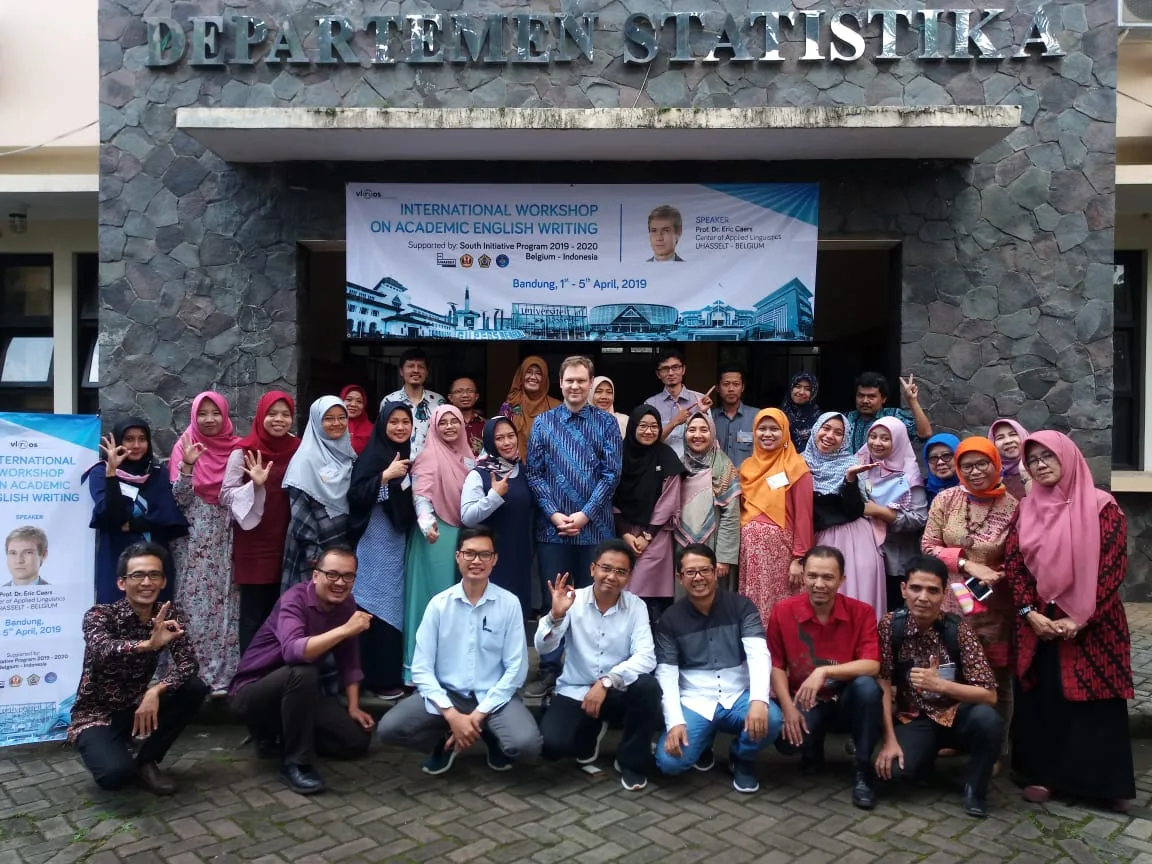 International Workshop on Academic English Writing: Bagian dari Kerjasama Empat Perguruan Tinggi Ternama